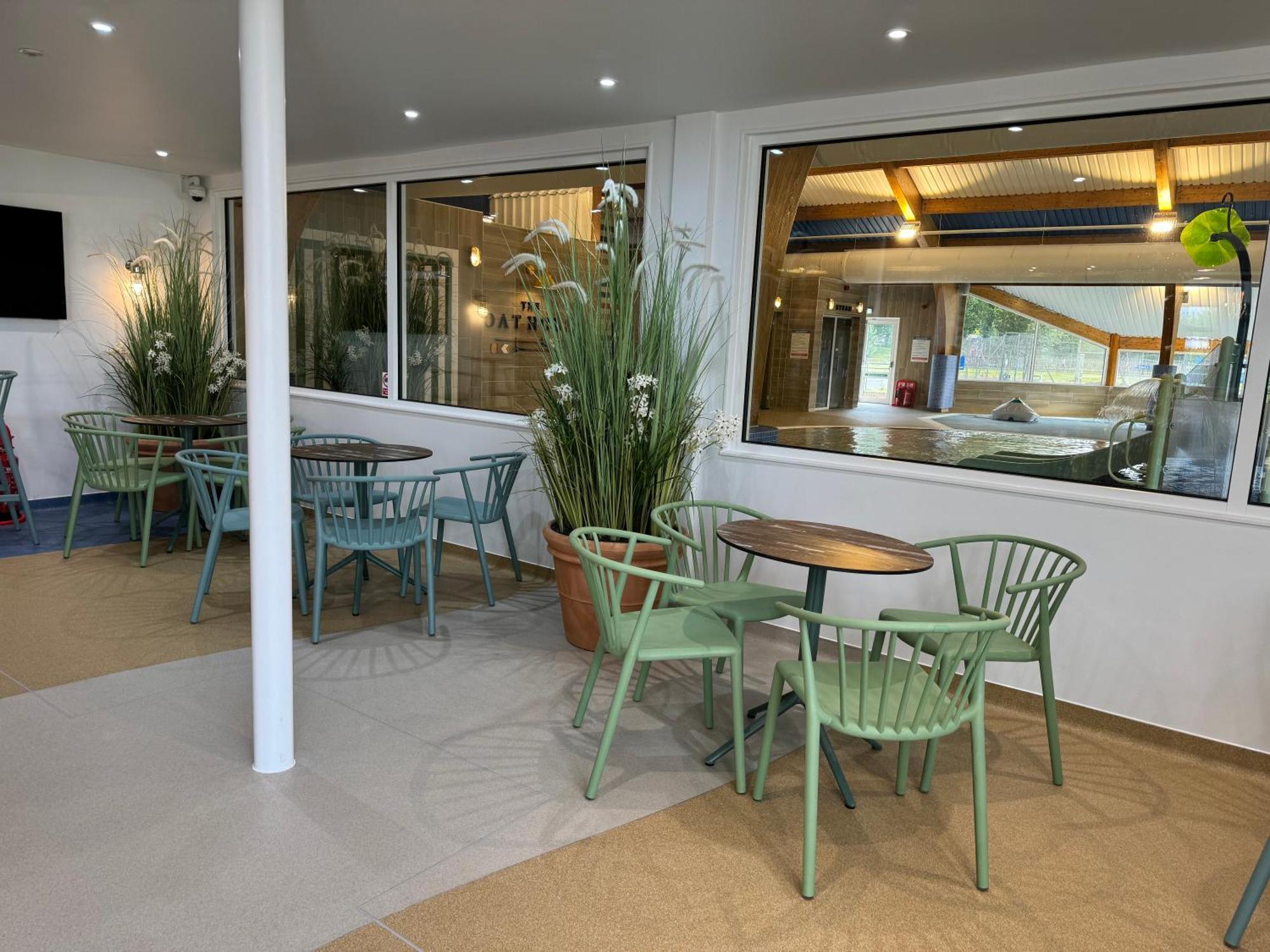 The Boat House, Hot Tub Lodge South Cerney Eksteriør billede